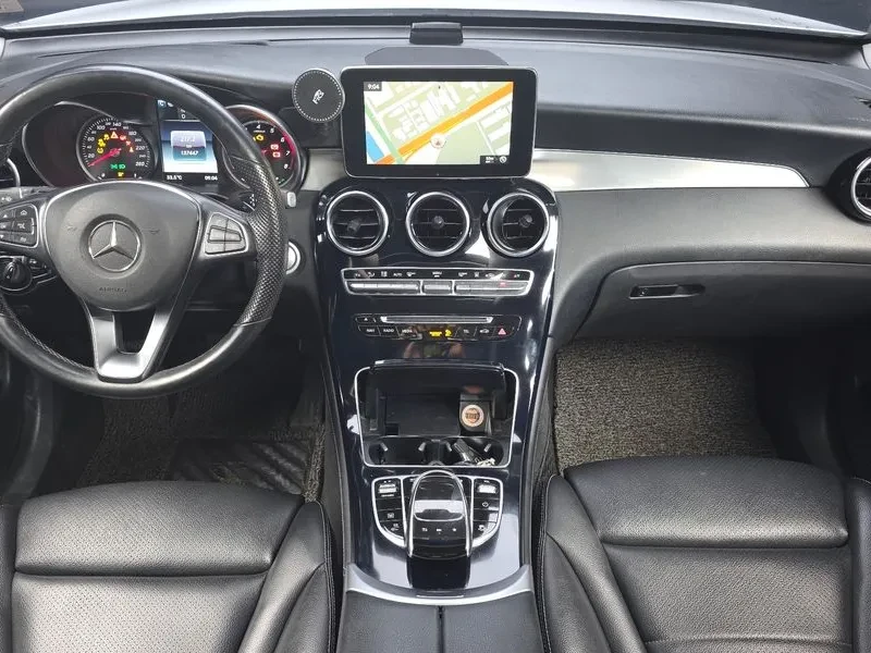 Mercedes-Benz GLC 350E 4Matic Premium, снимка 7 - Автомобили и джипове - 55750527