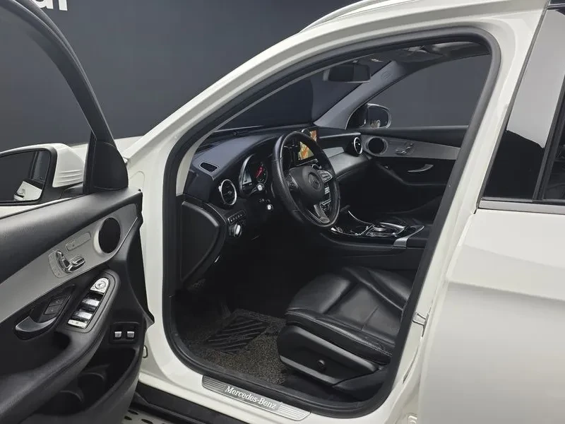 Mercedes-Benz GLC 350E 4Matic Premium, снимка 10 - Автомобили и джипове - 55750527