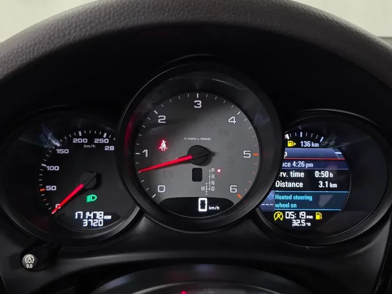 Porsche Macan 3.0 S Diesel, снимка 8 - Автомобили и джипове - 56224204