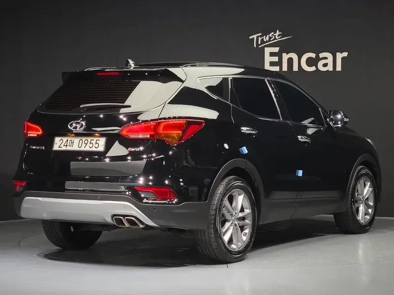 Hyundai Santa fe 2.0 2WD PREMIUM, снимка 2 - Автомобили и джипове - 56325671