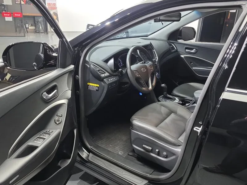 Hyundai Santa fe 2.0 2WD PREMIUM, снимка 10 - Автомобили и джипове - 56325671