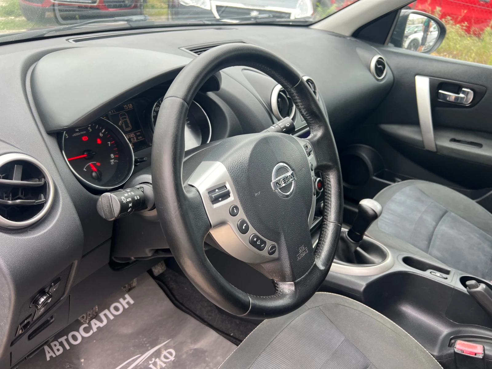 Nissan Qashqai FACELIFT 1.6i - изображение 9
