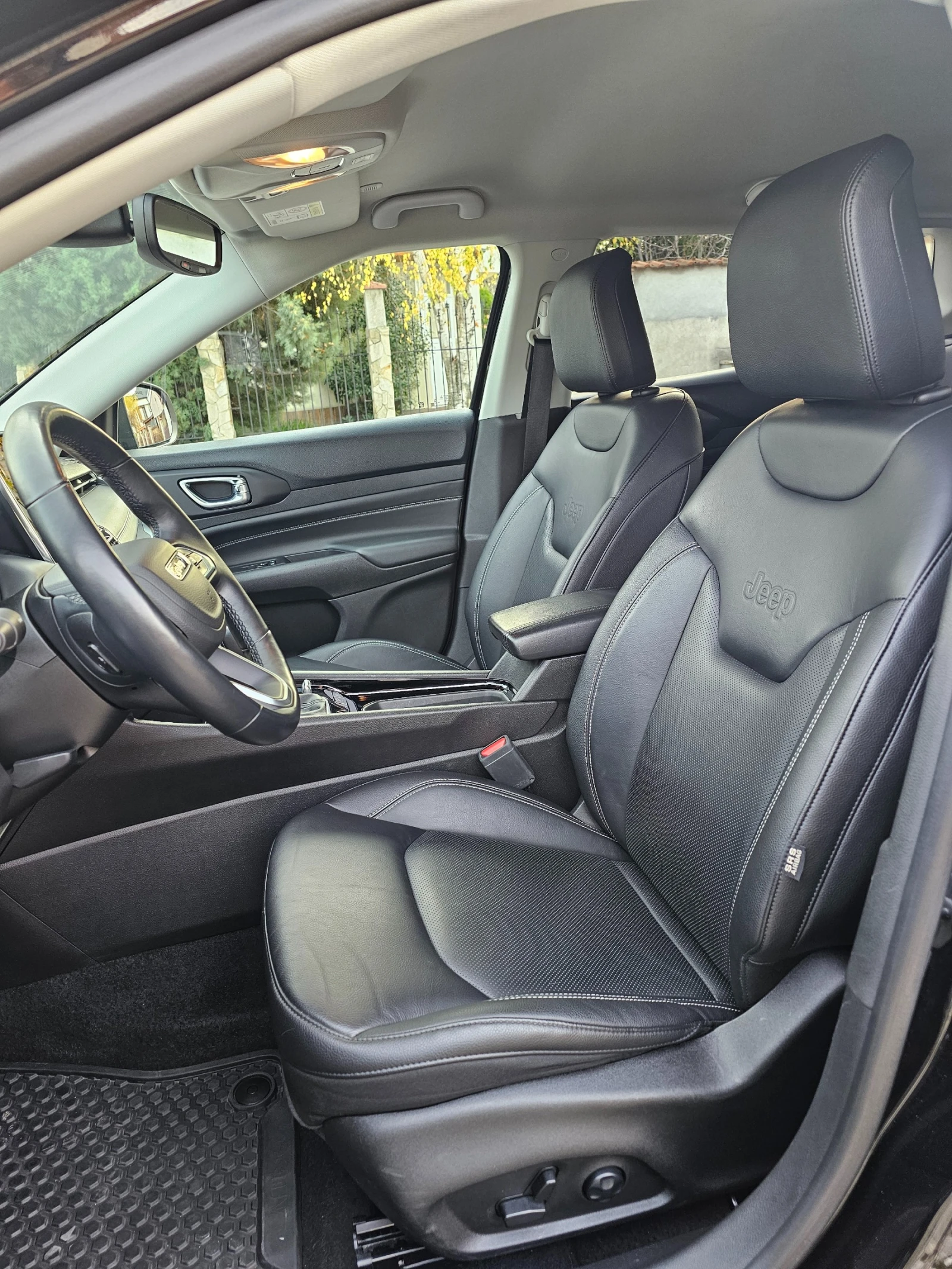 Jeep Compass Jeep Compass 1.3 T4 4xe PLUG-IN HYBRID S Automatik - изображение 7