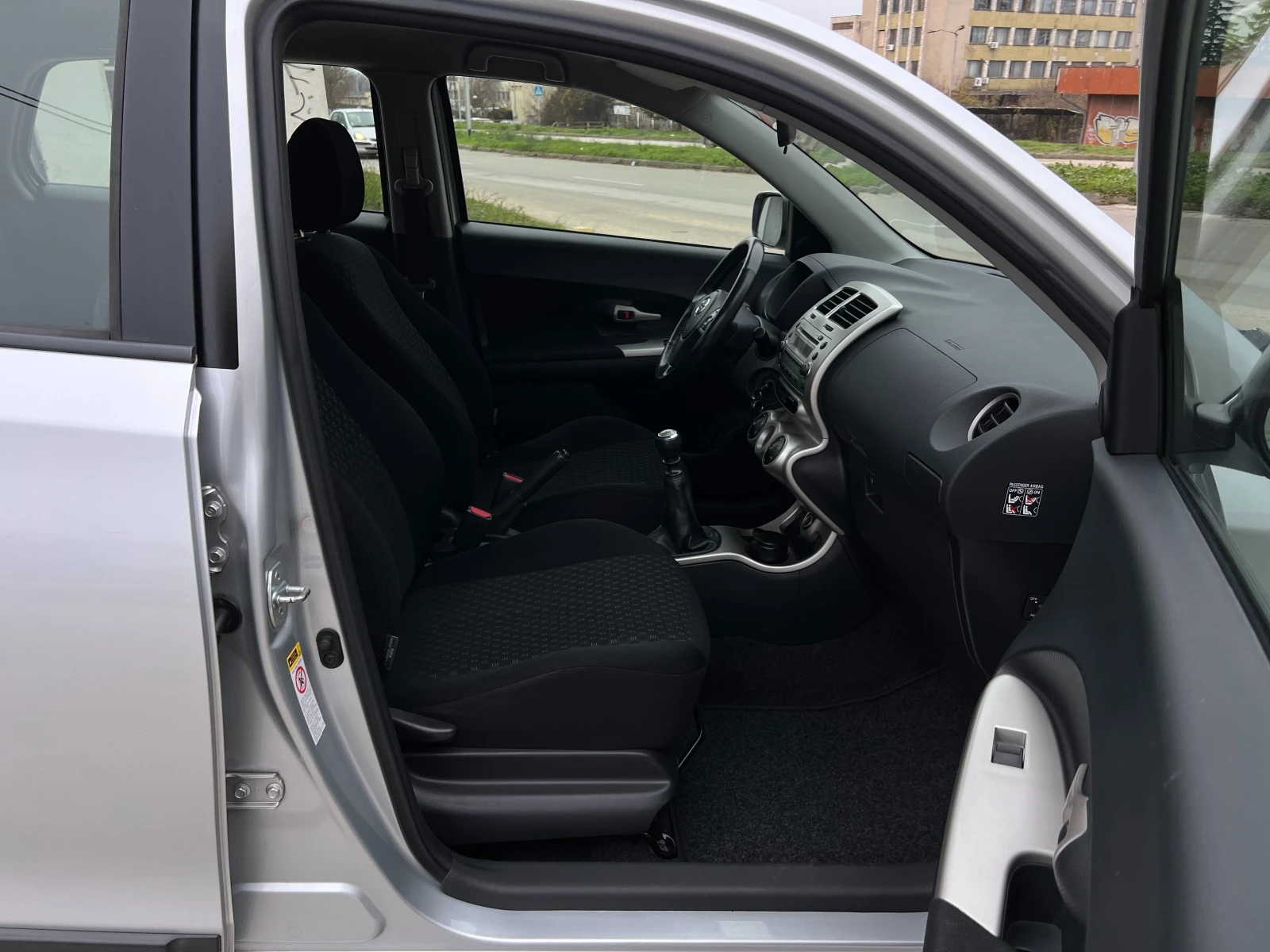 Toyota Urban Cruiser 1.4D-90-���� 4�4 | Mobile.bg � ����������� 13