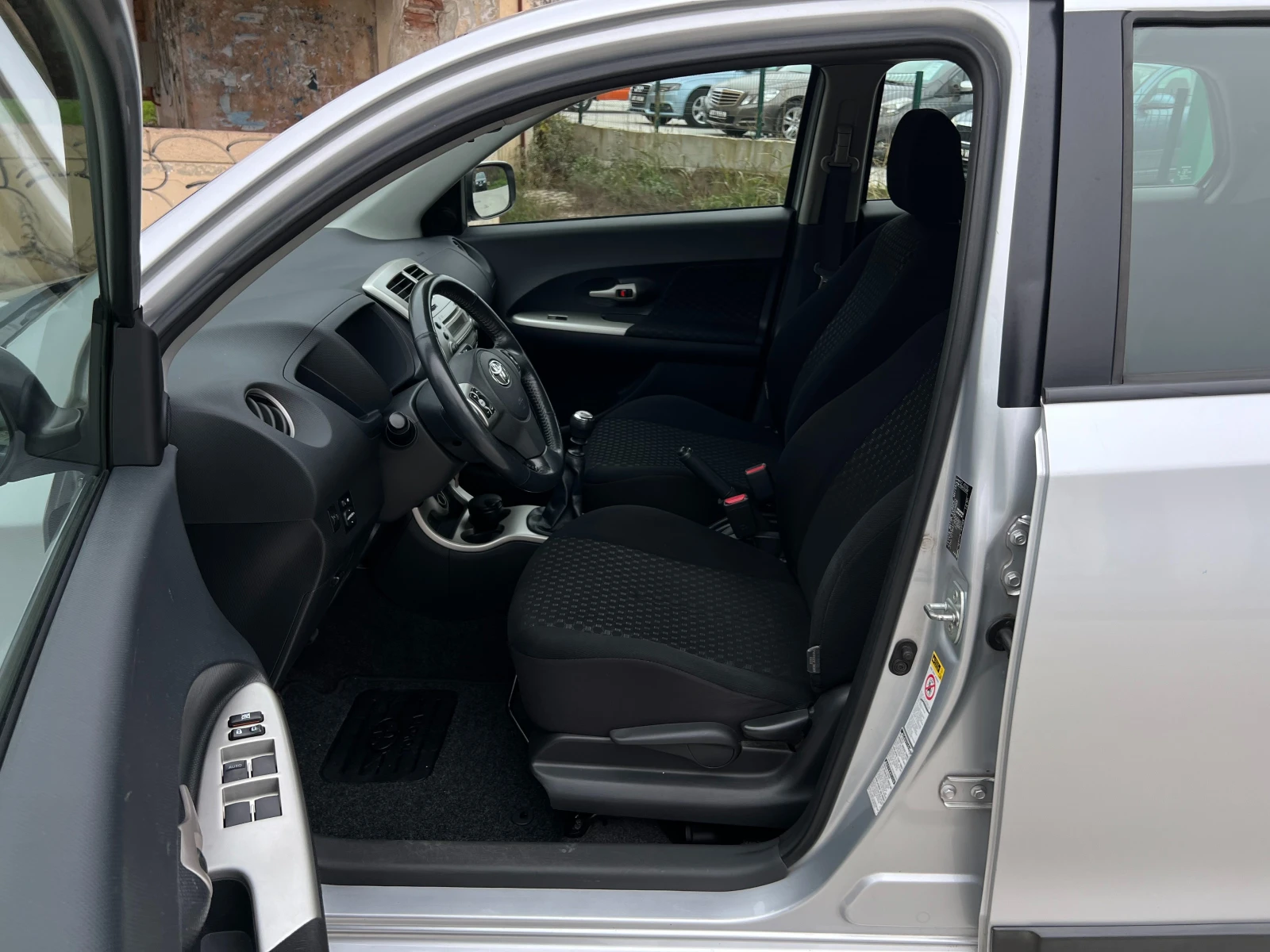 Toyota Urban Cruiser 1.4D-90-КОНЯ 4х4 - изображение 9