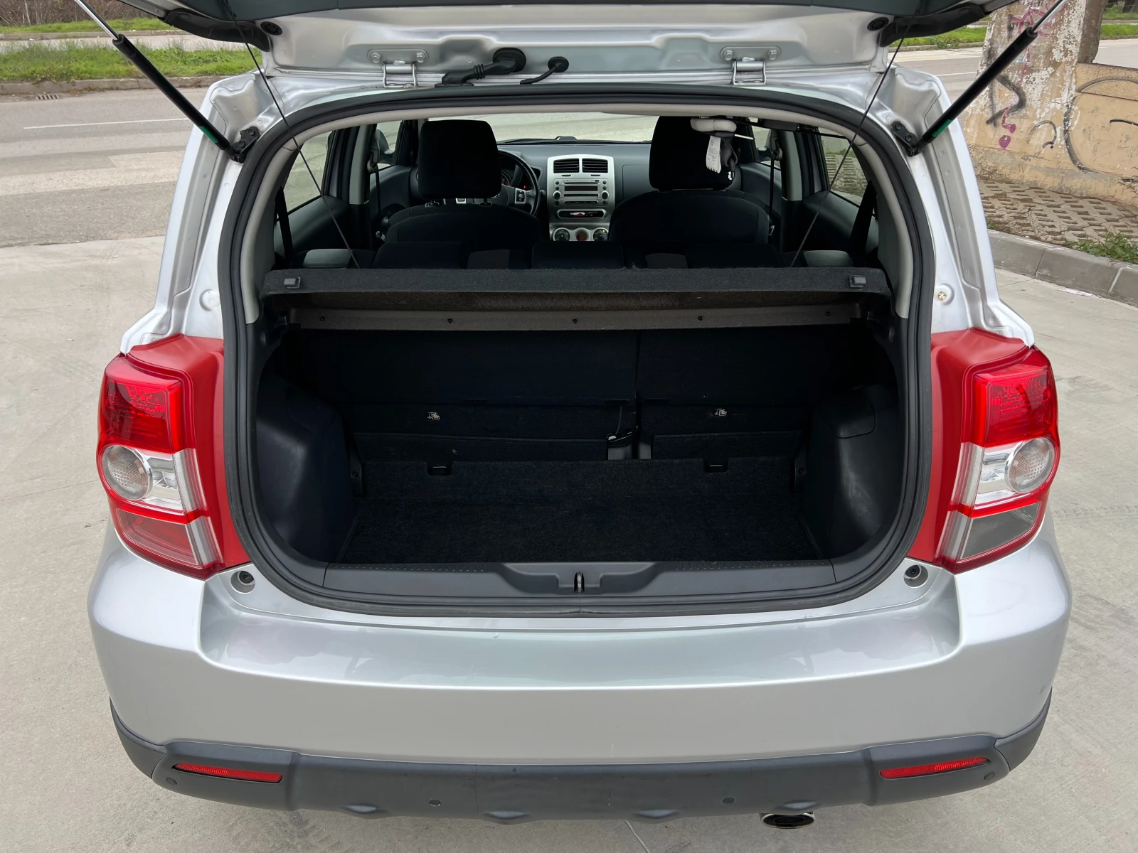 Toyota Urban Cruiser 1.4D-90-КОНЯ 4х4 - изображение 7