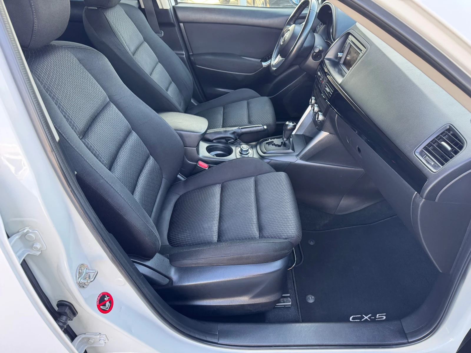 Mazda CX-5 2.0i Автоматик 4х4  - изображение 9