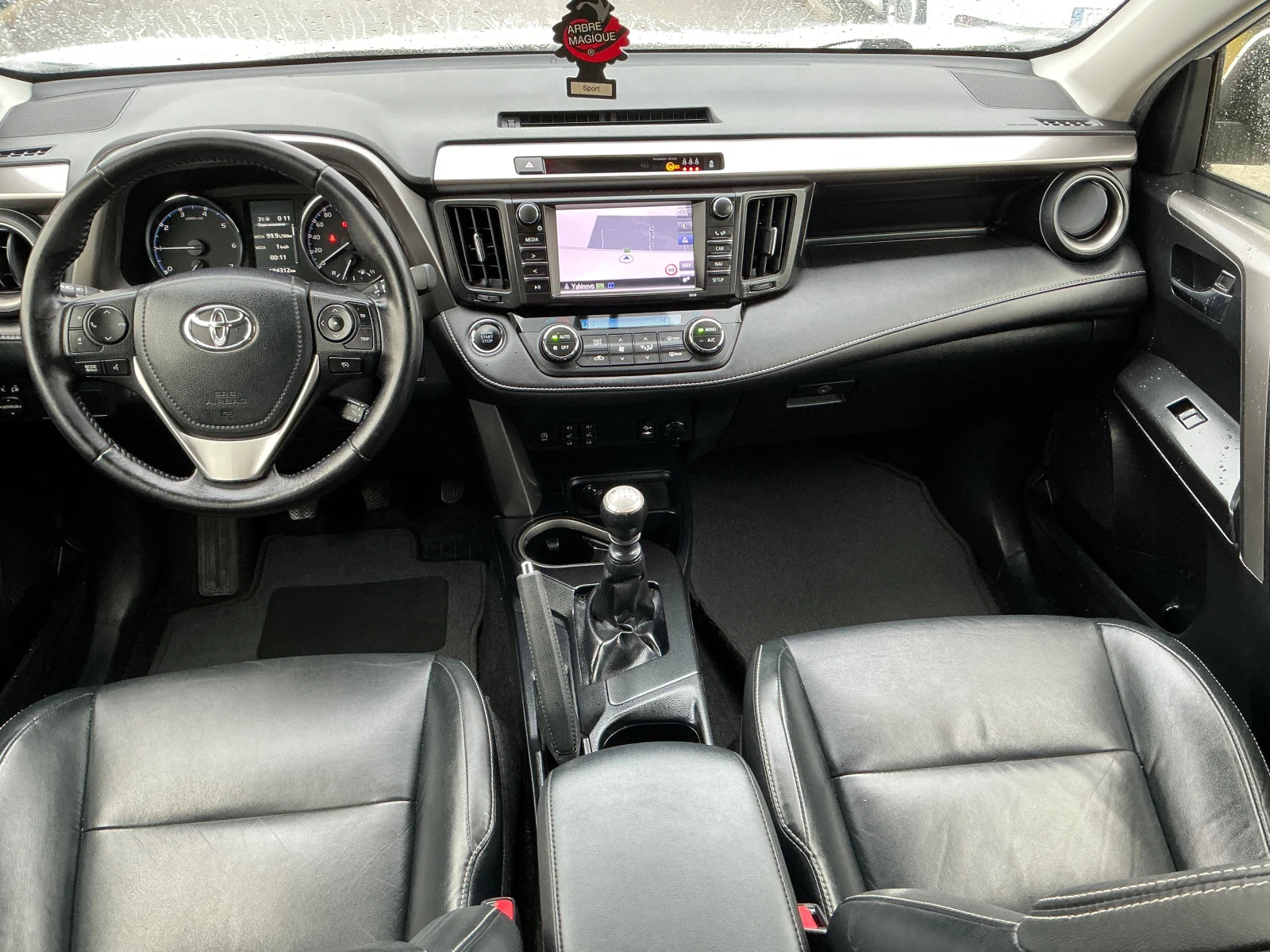 Toyota Rav4 2.0 D4D, снимка 12 - Автомобили и джипове - 54000154