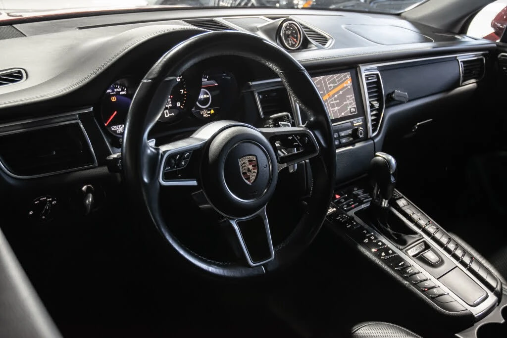 Porsche Macan GTS* AWD* АвтоКредит* (ЦЕНА ДО БГ), снимка 7 - Автомобили и джипове - 54259628