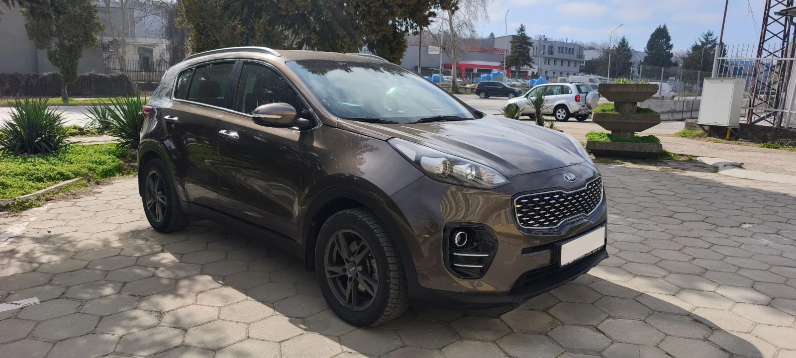 Kia Sportage 2.0 CRDI Automatic 136 к.с. 2019 г., снимка 3 - Автомобили и джипове - 54458574