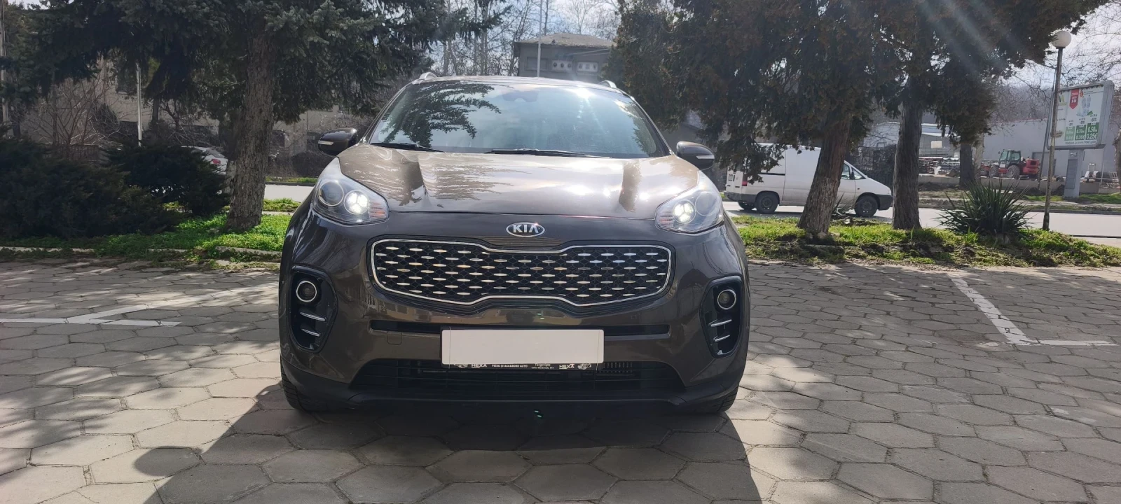 Kia Sportage 2.0 CRDI Automatic 136 к.с. 2019 г., снимка 2 - Автомобили и джипове - 54458574