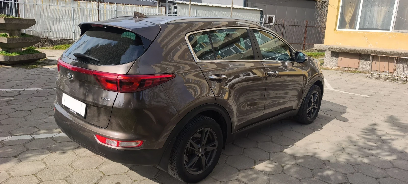 Kia Sportage 2.0 CRDI Automatic 136 к.с. 2019 г., снимка 5 - Автомобили и джипове - 54458574