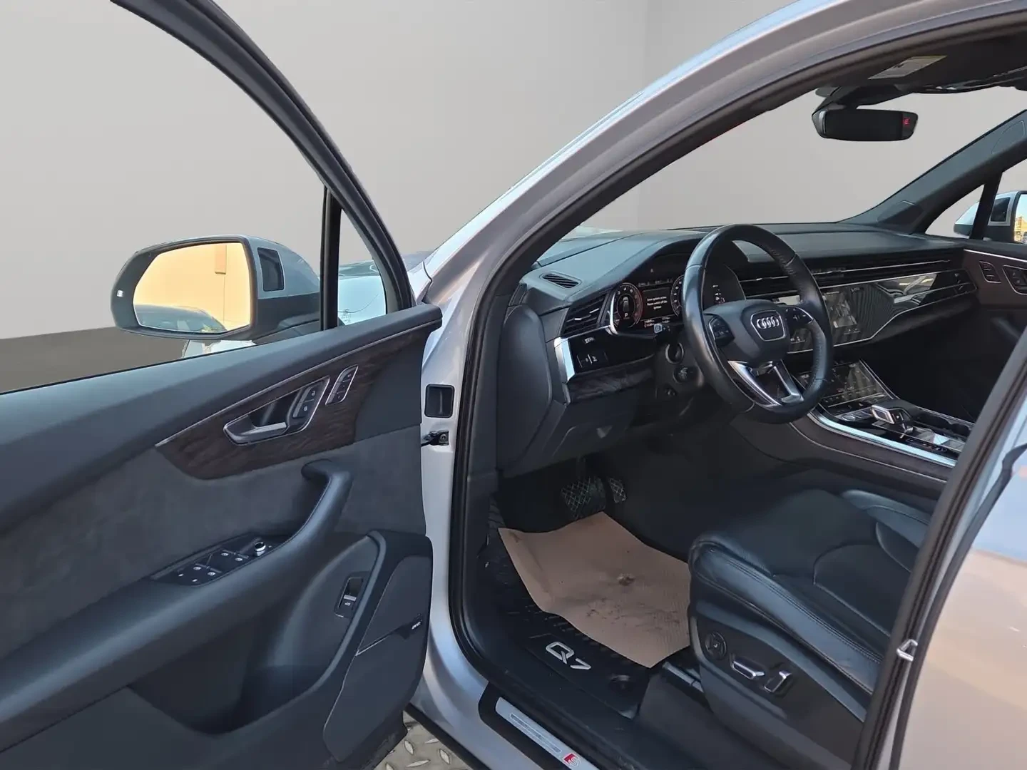 Audi Q7, снимка 16 - Автомобили и джипове - 54759160