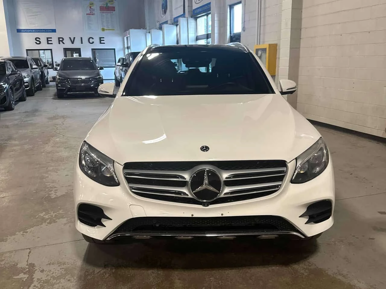 Mercedes-Benz GLC * 350e * АВТОКРЕДИТ * ГЛАВНО ПРЕДСТАВИТЕЛСТВО, снимка 2 - Автомобили и джипове - 55641360