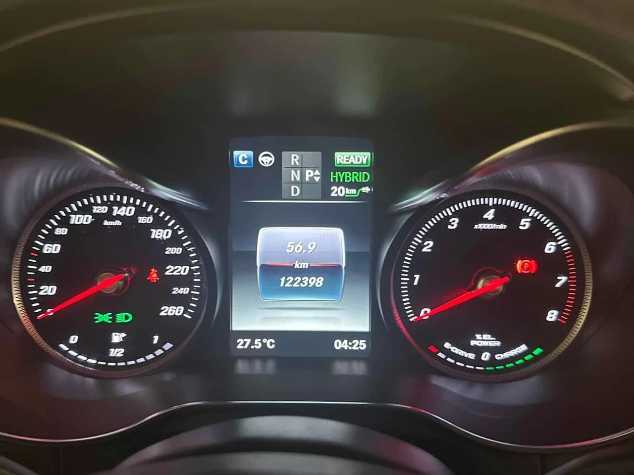Mercedes-Benz GLC * 350e * АВТОКРЕДИТ * ГЛАВНО ПРЕДСТАВИТЕЛСТВО, снимка 8 - Автомобили и джипове - 55641360