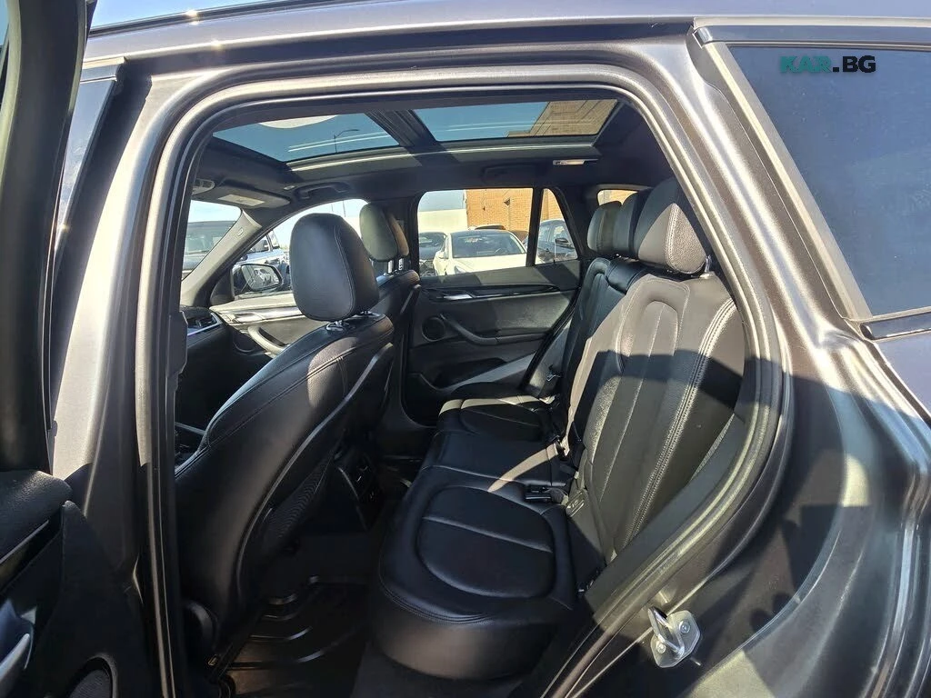 BMW X1 xDrive28i* M-Sport* Пано* АвтоКредит * (ЦЕНА ДО БГ, снимка 13 - Автомобили и джипове - 56077543