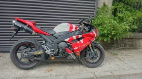 Снимка Yamaha YZF-R1