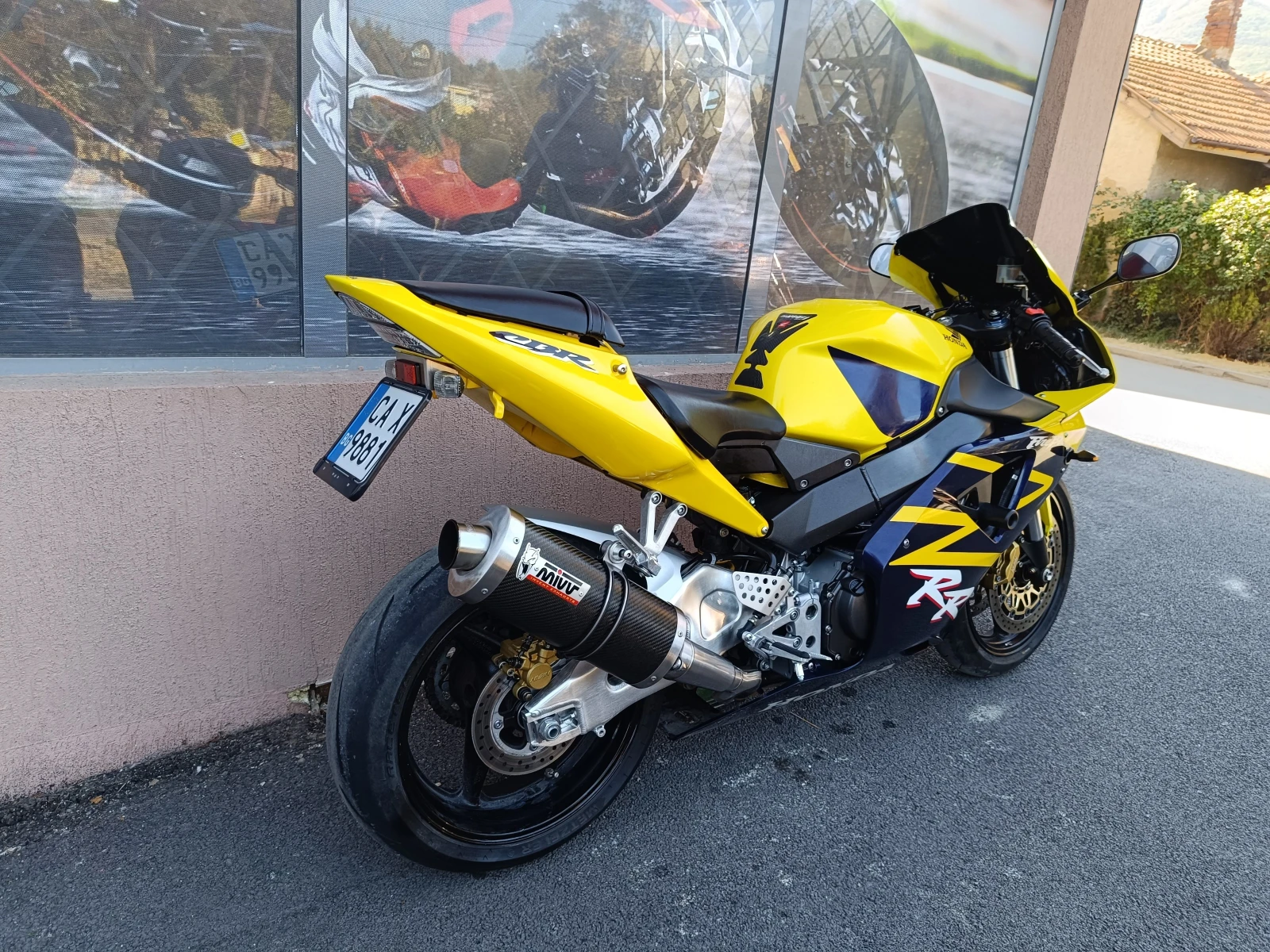 Honda Cbr 954RR - изображение 3