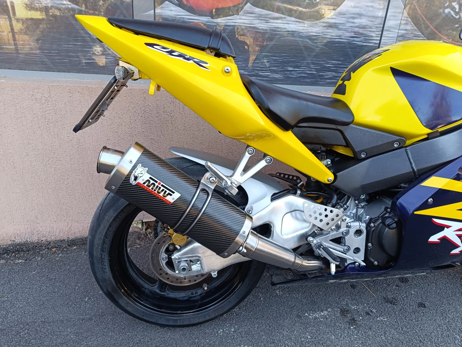 Honda Cbr 954RR - изображение 9