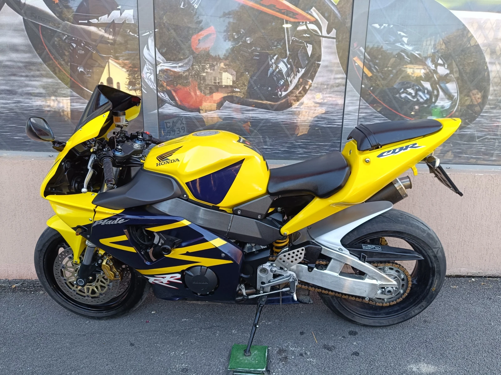 Honda Cbr 954RR - изображение 10