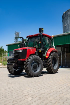 Трактор Друга марка FM World WD1404X-C, снимка 1