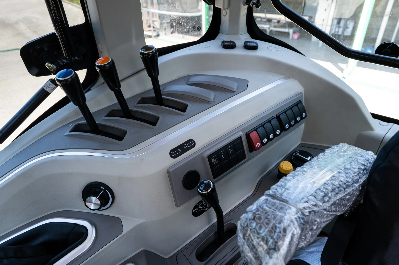 ������� FM World WD1404X-C | Mobile.bg � ����������� 11