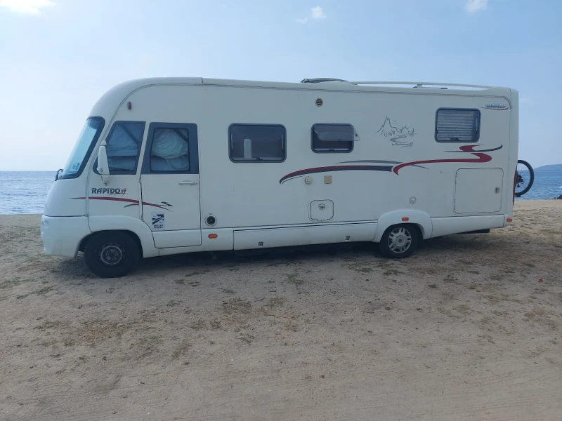 Кемпер Rapido 9066DF 3.0 литра ДВГ, АЛ-КО шаси, Двоен под, снимка 3 - Каравани и кемпери - 52302041