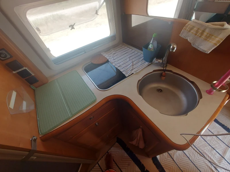 Кемпер Rapido 9066DF 3.0 литра ДВГ, АЛ-КО шаси, Двоен под, снимка 5 - Каравани и кемпери - 52302041