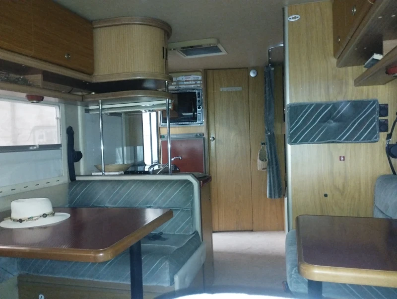 Кемпер Laika, снимка 6 - Каравани и кемпери - 53498884