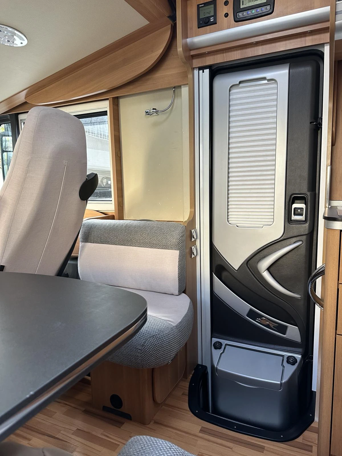 Кемпер Laika EcoVIP 610, снимка 6 - Каравани и кемпери - 54795693