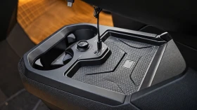 BMW iX IXDrive40 2023 г., снимка 9