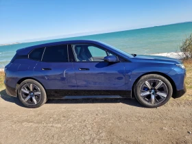 BMW iX IXDrive40 2023 г., снимка 7