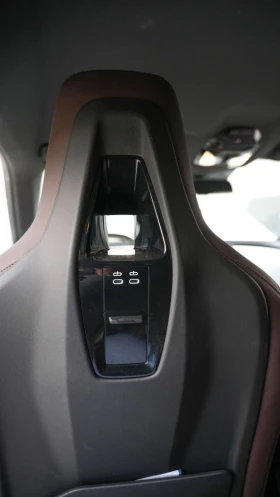 BMW iX IXDrive40 2023 г., снимка 7
