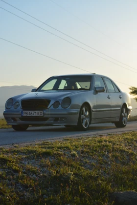 Mercedes-Benz E 200 Kompressor, снимка 1