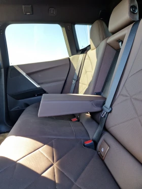 Обява за продажба на BMW iX IXDrive40 Sport ~98 400 лв. - изображение 11 | Auto.bg Обява за продажба на BMW iX IXDrive40 Sport ~98 400 лв. - изображение 11