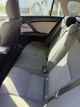 Toyota Avensis undefined | Auto.bg — изображение 15