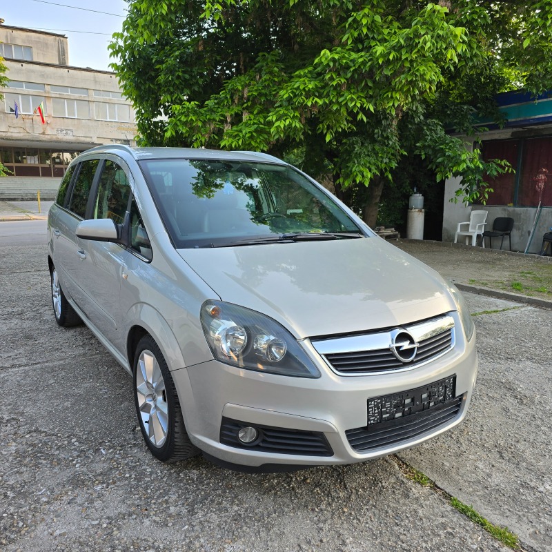 Opel Zafira 1.8i GAZ AVTOMAT, снимка 12 - Автомобили и джипове - 45893699