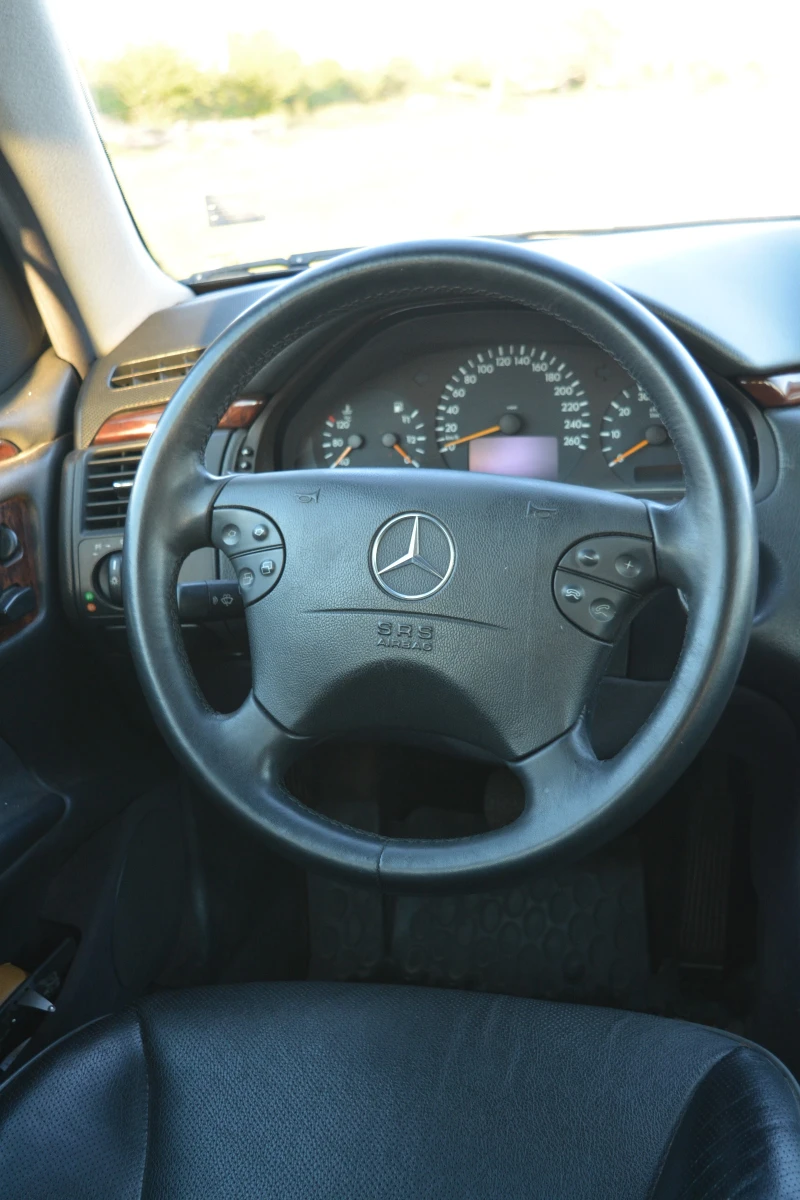 Mercedes-Benz E 200 Kompressor, снимка 4 - Автомобили и джипове - 47767294