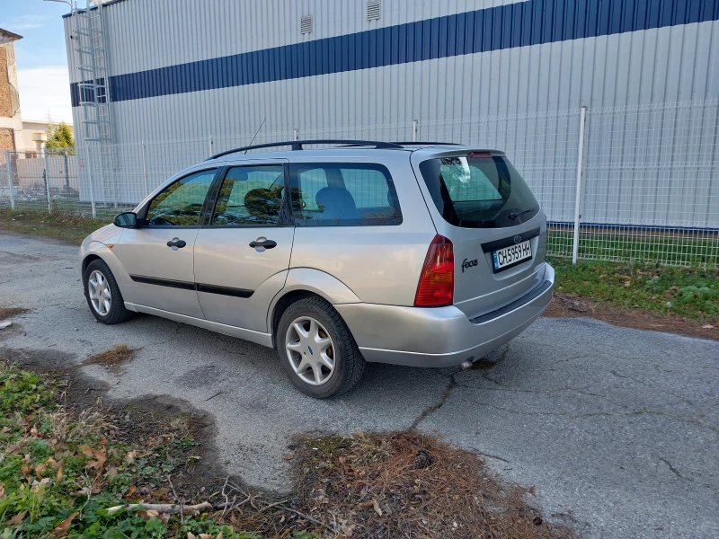 Ford Focus 1.8TDDI, снимка 4 - Автомобили и джипове - 48571073