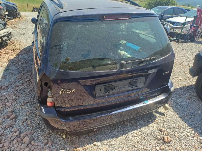 Ford Focus 1.8 тдци 115, снимка 4 - Автомобили и джипове - 50978335