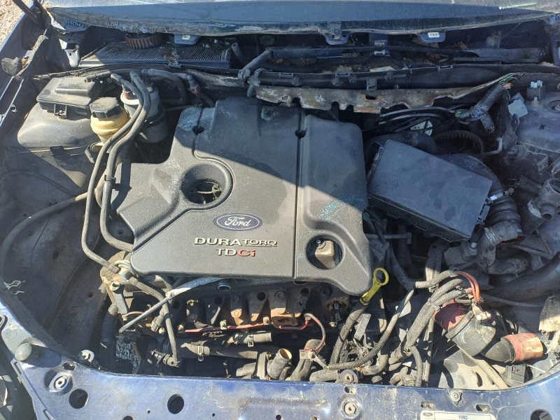 Ford Focus 1.8 тдци 115, снимка 6 - Автомобили и джипове - 50978335