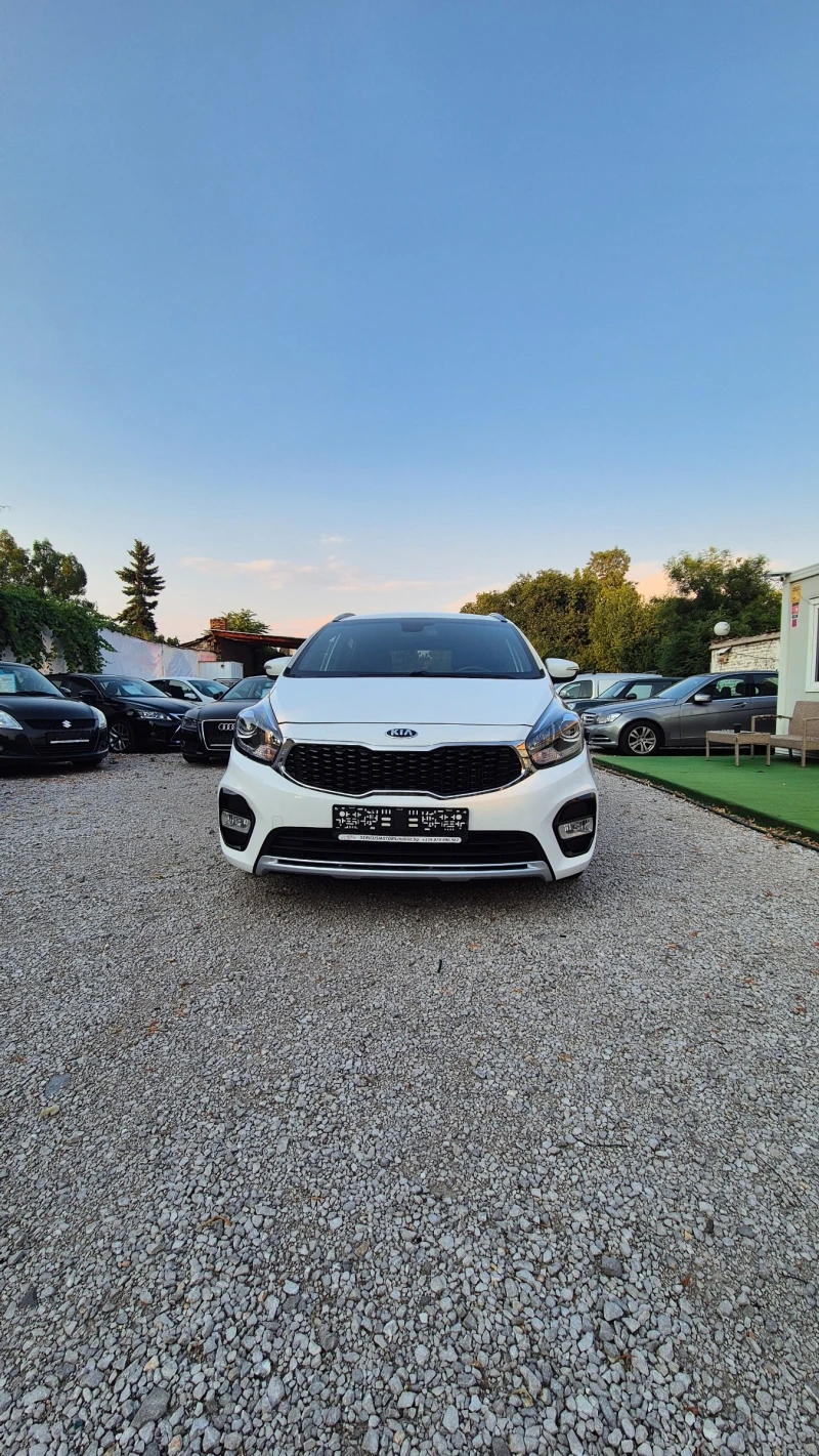 Kia Carens 1.7 CRDi euro 6B, снимка 4 - Автомобили и джипове - 51366134