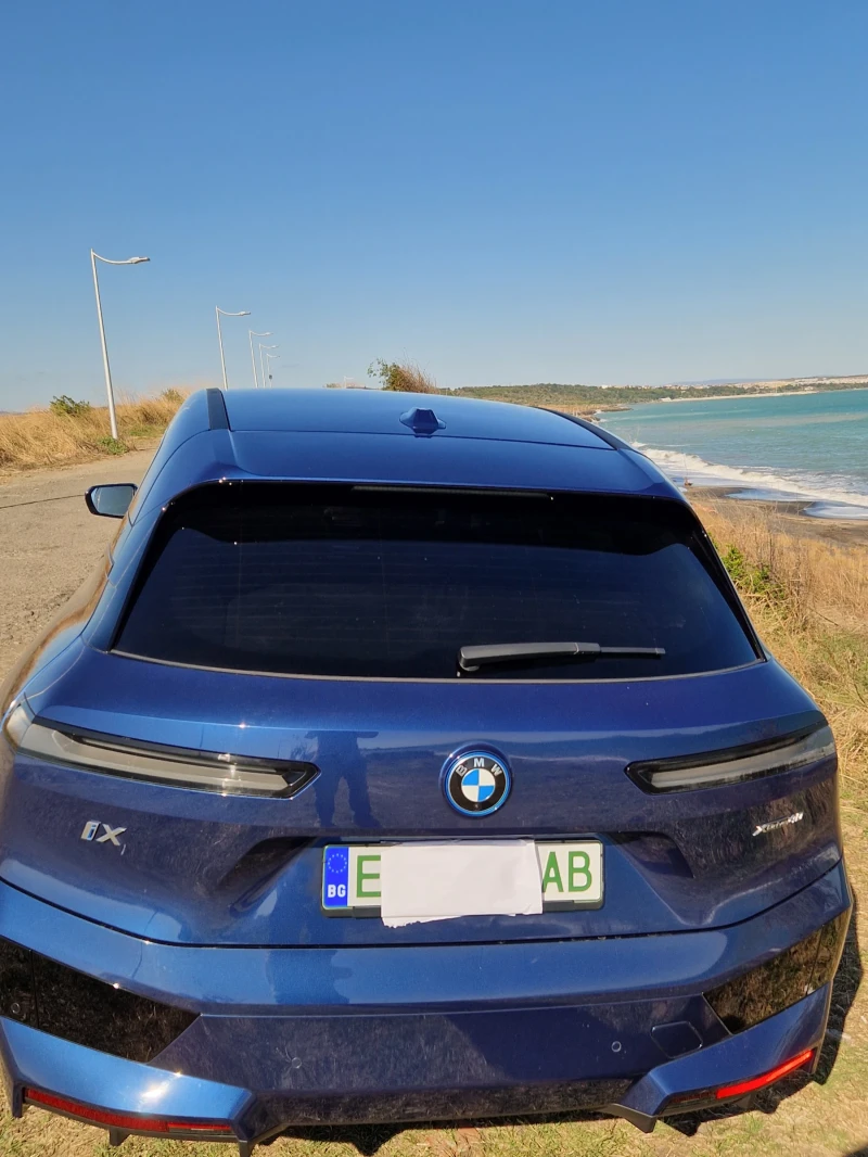 BMW iX IXDrive40 Sport, снимка 5 - Автомобили и джипове - 52221657