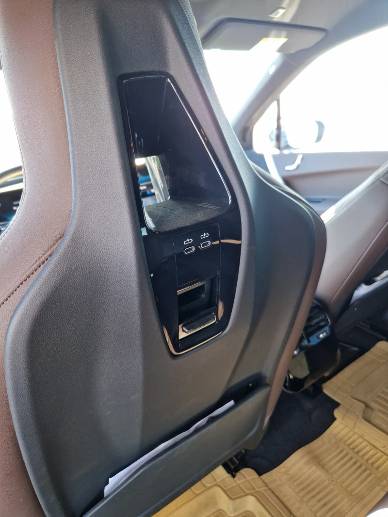 BMW iX IXDrive40 Sport, снимка 13 - Автомобили и джипове - 52221657