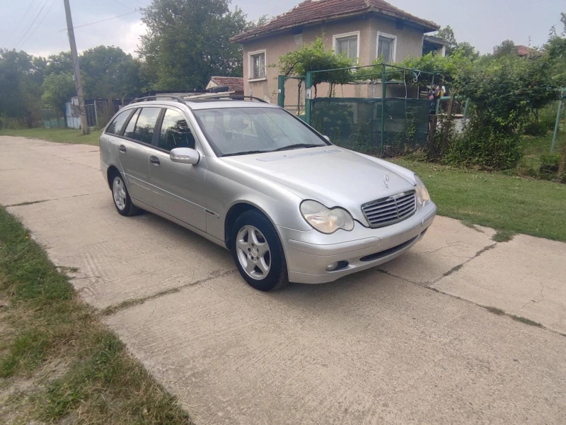Mercedes-Benz C 220, снимка 8 - Автомобили и джипове - 52544488