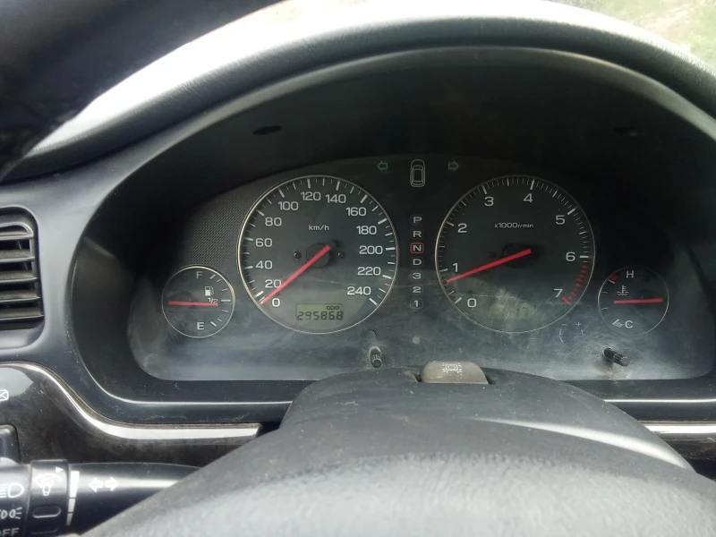 Subaru Legacy 2.5Газ/Автомат/4х4/Документално и технически ТОП, снимка 6 - Автомобили и джипове - 53220803