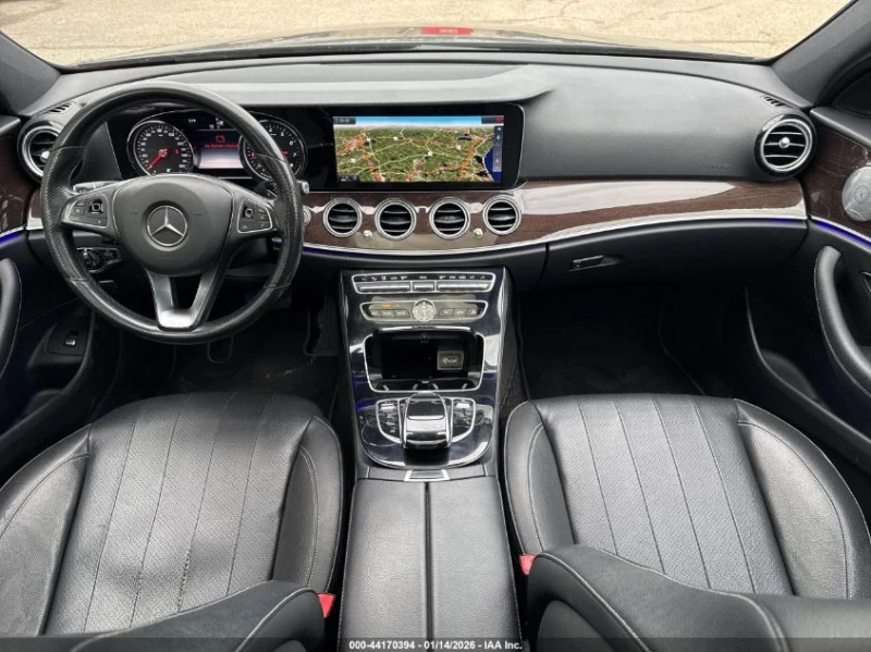 Mercedes-Benz E 300 2.0L I-4 DI, DOHC, VVT, TURBO, 241HP All Wheel, снимка 6 - Автомобили и джипове - 53367700