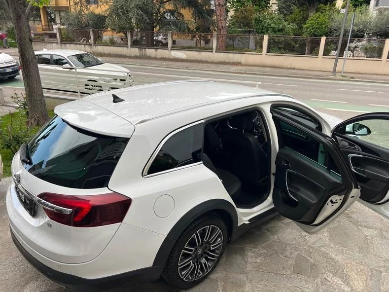 Opel Insignia 2.0TD4X4 - изображение 8