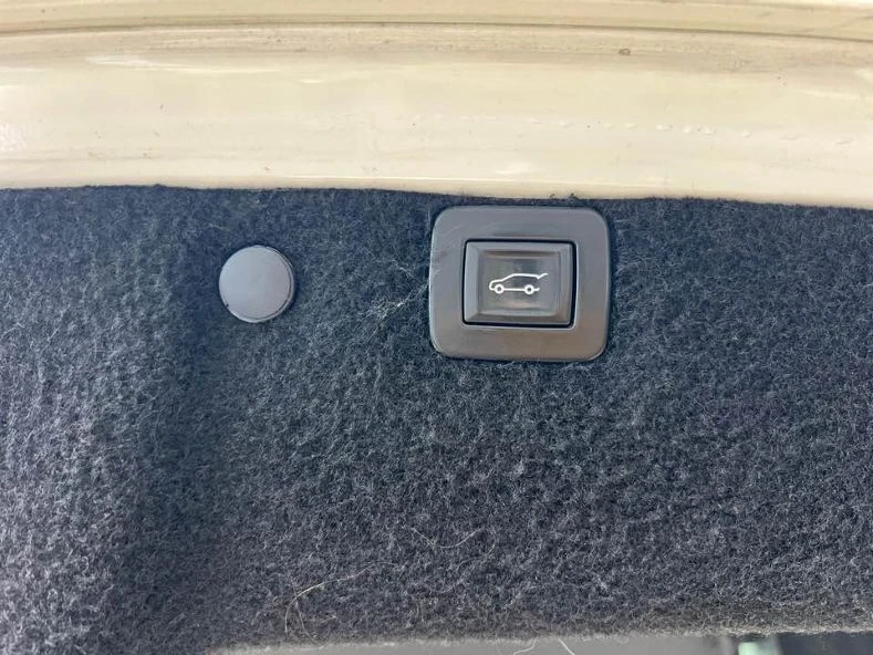 Opel Insignia 2.0TD4X4, снимка 14 - Автомобили и джипове - 52394563