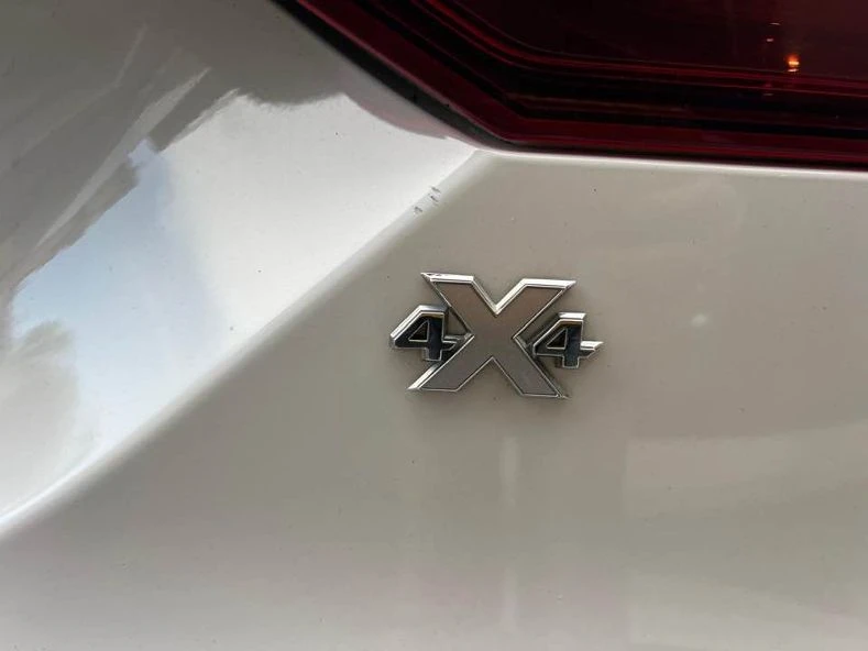 Opel Insignia 2.0TD4X4, снимка 11 - Автомобили и джипове - 52394563